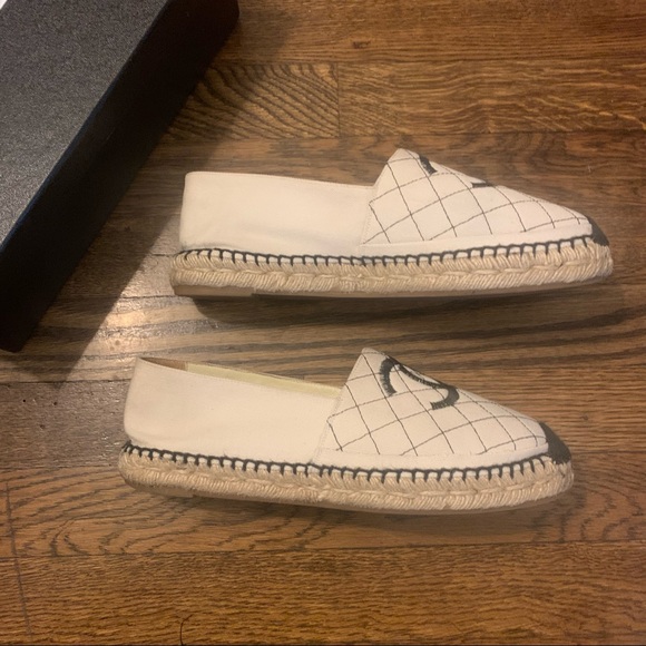 Gorgeous 🖤Chanel espadrilles 40 - Picture 2 of 12